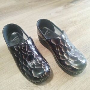 Dansko Clogs Black and Silver Slip Resistant Comfort Shoes